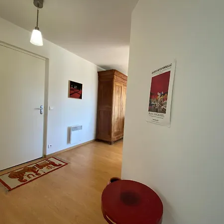 Apartment : Bel 2 Pers. Avec Ascenseur, Parking Prive Et Balcon A 850m De La Plage - Fr-1-539-64