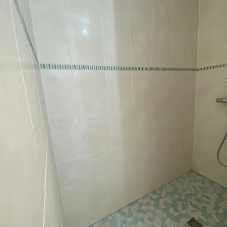 : Bel 2 Pers. Avec Ascenseur, Parking Prive Et Balcon A 850m De La Plage - Fr-1-539-64 Apartment *