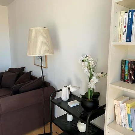: Bel 2 Pers. Avec Ascenseur, Parking Prive Et Balcon A 850m De La Plage - Fr-1-539-64 Apartment *