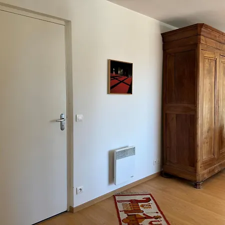 Apartment : Bel 2 Pers. Avec Ascenseur, Parking Prive Et Balcon A 850m De La Plage - Fr-1-539-64