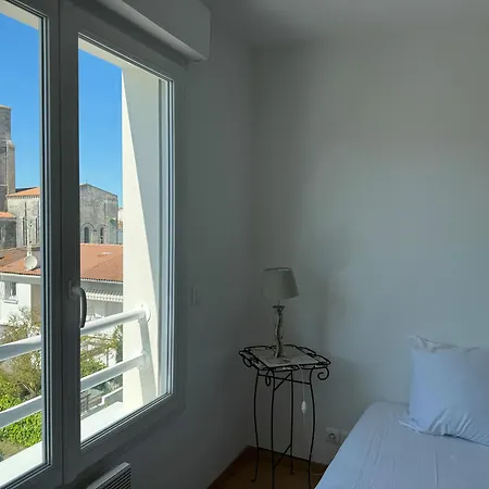 Apartment : Bel 2 Pers. Avec Ascenseur, Parking Prive Et Balcon A 850m De La Plage - Fr-1-539-64 *